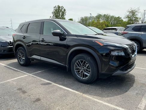 Used 2023 Nissan Rogue S FWD image 1
