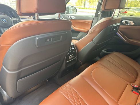 Used 2023 BMW X6 xDrive40i w/ M Sport Package image 13