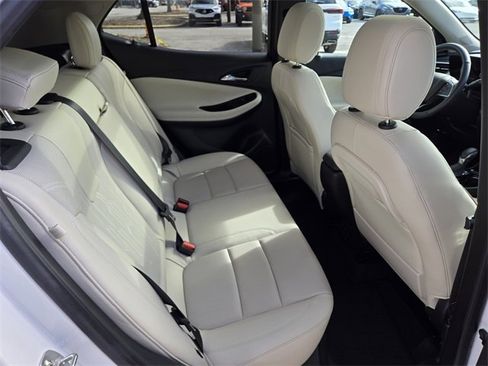 Used 2024 Buick Encore GX Avenir w/ Avenir Technology Package image 16