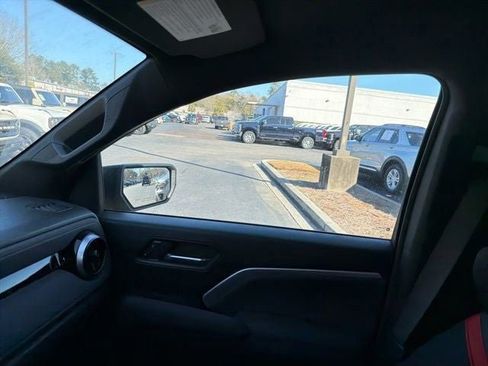 Used 2023 Chevrolet Colorado Z71 w/ Z71 Convenience Package 2 image 27