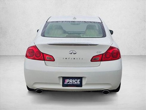 Used 2009 INFINITI G37 Journey RWD image 6