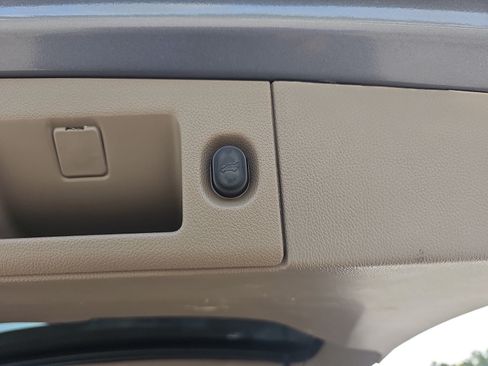 Used 2019 Chevrolet Tahoe Premier AWD/4WD image 31