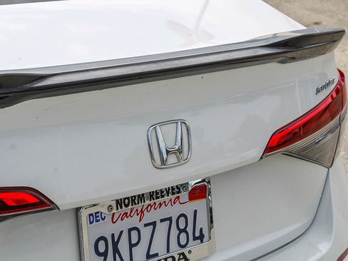 Used 2024 Honda Civic Sport image 11