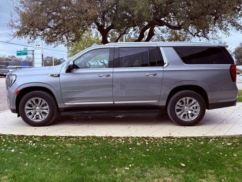 Used 2024 GMC Yukon XL Denali image 9