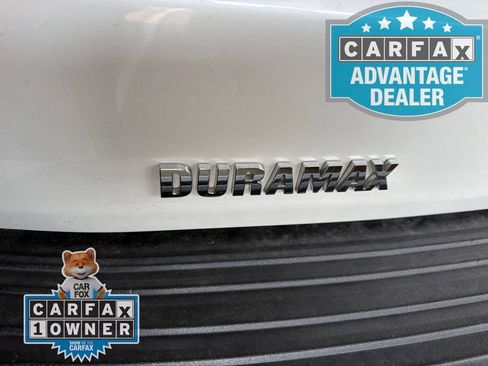 Used 2022 Chevrolet Tahoe Premier AWD/4WD image 11