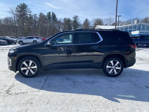 Used 2023 Chevrolet Traverse LT w/ LT Premium Package image 4