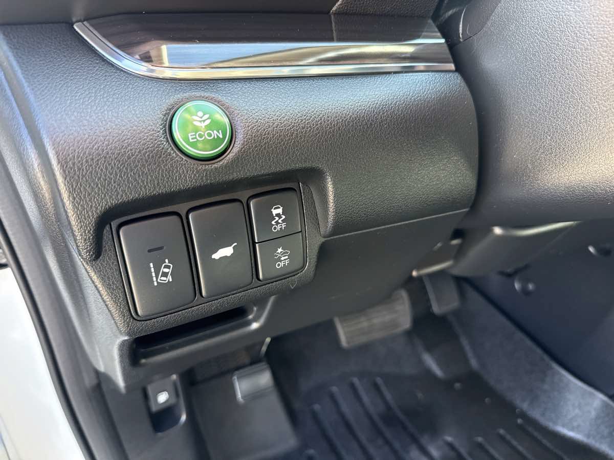 Used 2016 Honda CR-V Touring image 13