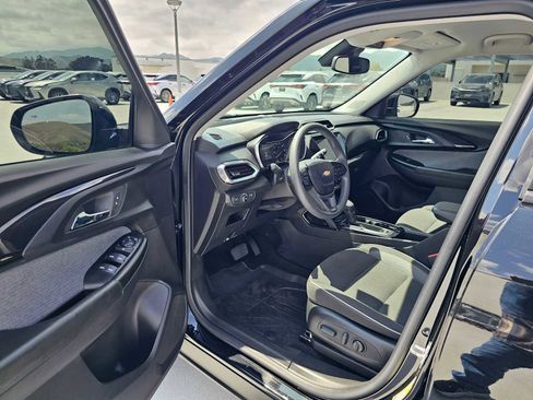 Used 2023 Chevrolet TrailBlazer LT w/ Convenience Package FWD image 19