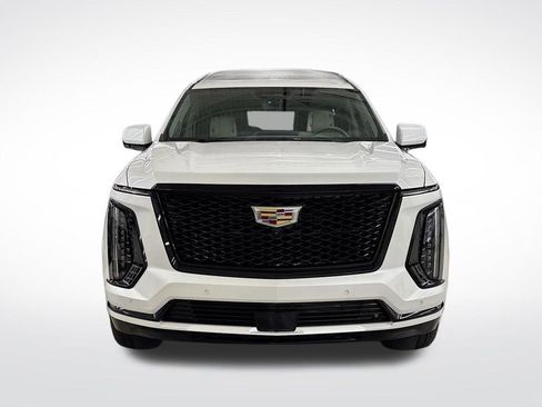 Used 2025 Cadillac Escalade Sport Platinum w/ LPO, Floor Liner Package AWD/4WD image 8