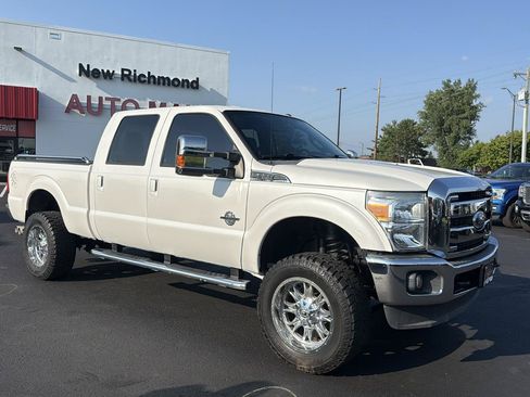 Used 2011 Ford F250 Lariat w/ Lariat Interior Pkg AWD/4WD image 7