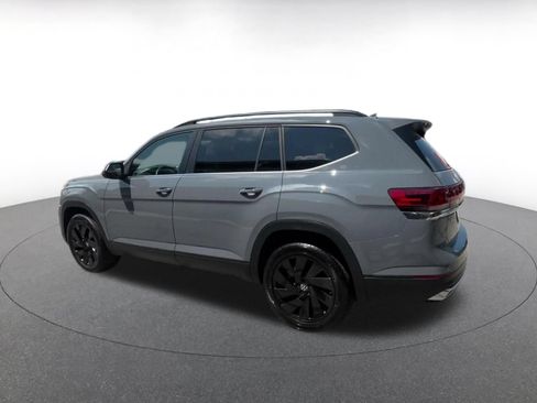 Used 2026 Volkswagen Atlas SE FWD image 10