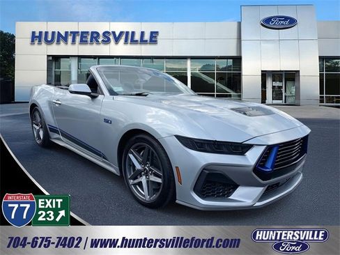 Used 2025 Ford Mustang GT Premium image 1