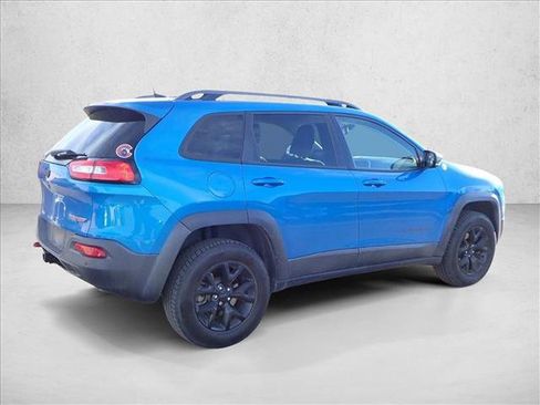 Used 2018 Jeep Cherokee Trailhawk w/ Cold Weather Group image 3