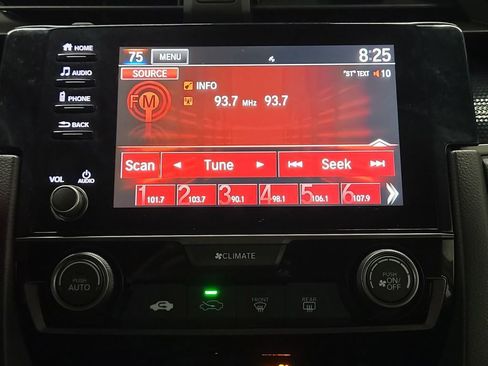 Used 2020 Honda Civic Sport image 19