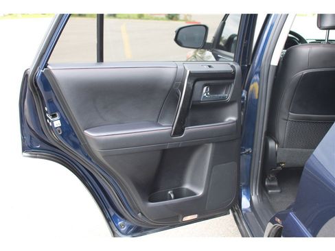 Used 2022 Toyota 4Runner TRD Off-Road Premium w/ Moonroof Package AWD/4WD image 14