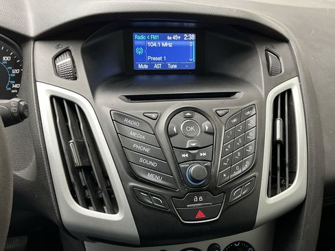 Used 2014 Ford Focus SE image 14