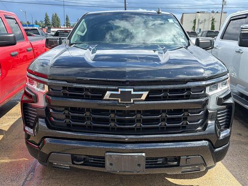 Used 2023 Chevrolet Silverado 1500 RST AWD/4WD image 2