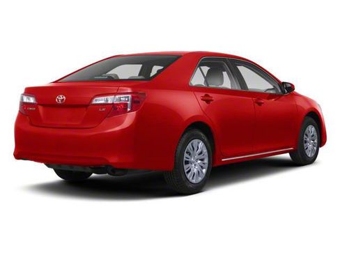 Used 2012 Toyota Camry XLE w/ Convenience Pkg FWD image 2