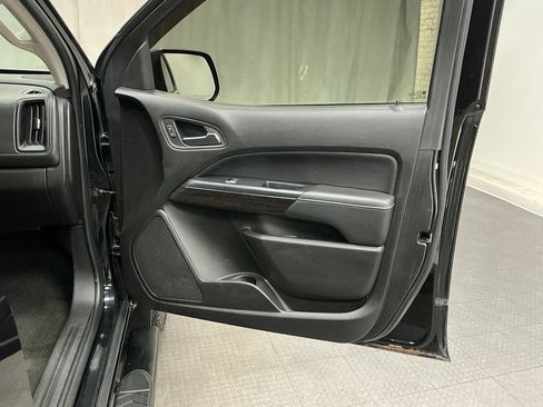 Used 2017 GMC Canyon SLE w/ SLE Convenience Package AWD/4WD image 35