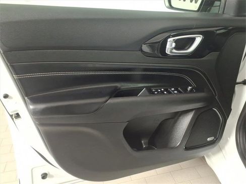 Certified 2022 Jeep Compass High Altitude image 10