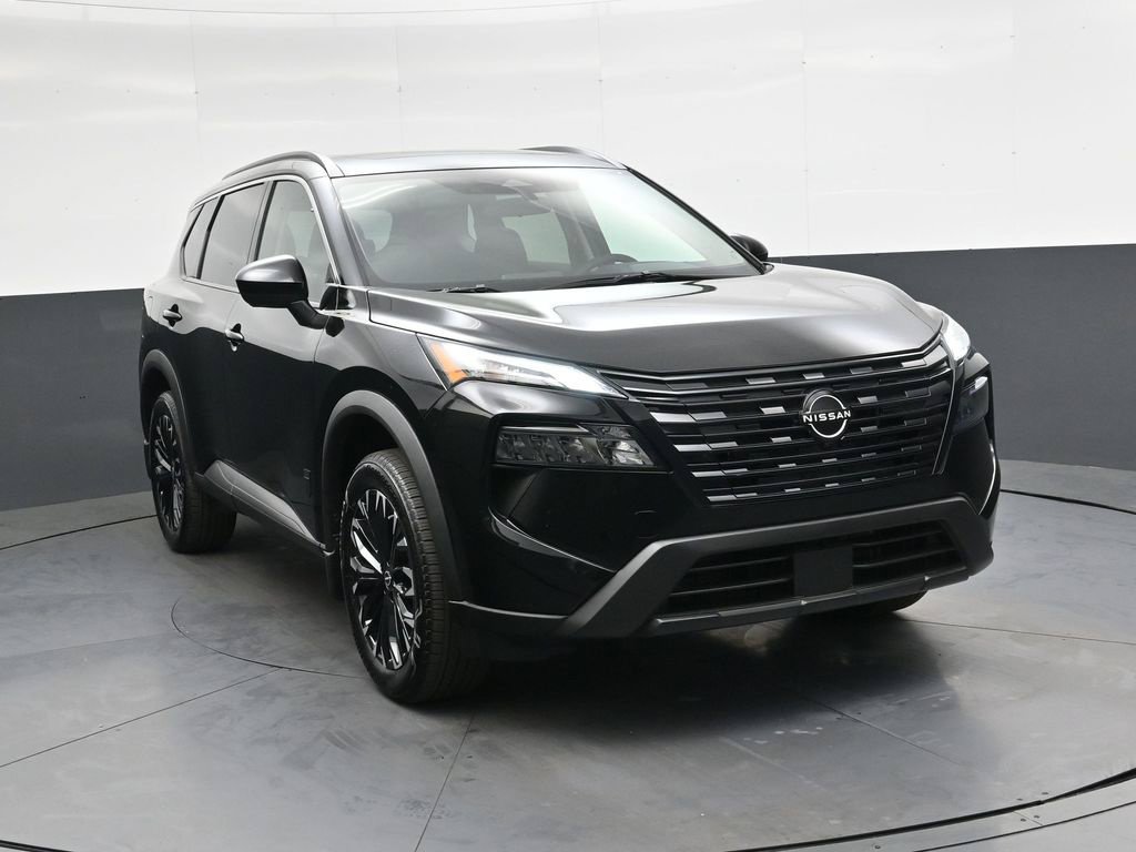 Certified 2026 Nissan Rogue Dark Armor FWD image 2