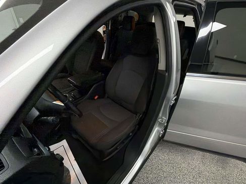 Used 2015 Chevrolet Traverse LT w/ Style and Technology Package image 12