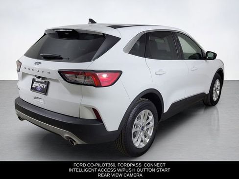 Certified 2022 Ford Escape SE w/ Cold Weather Package image 3