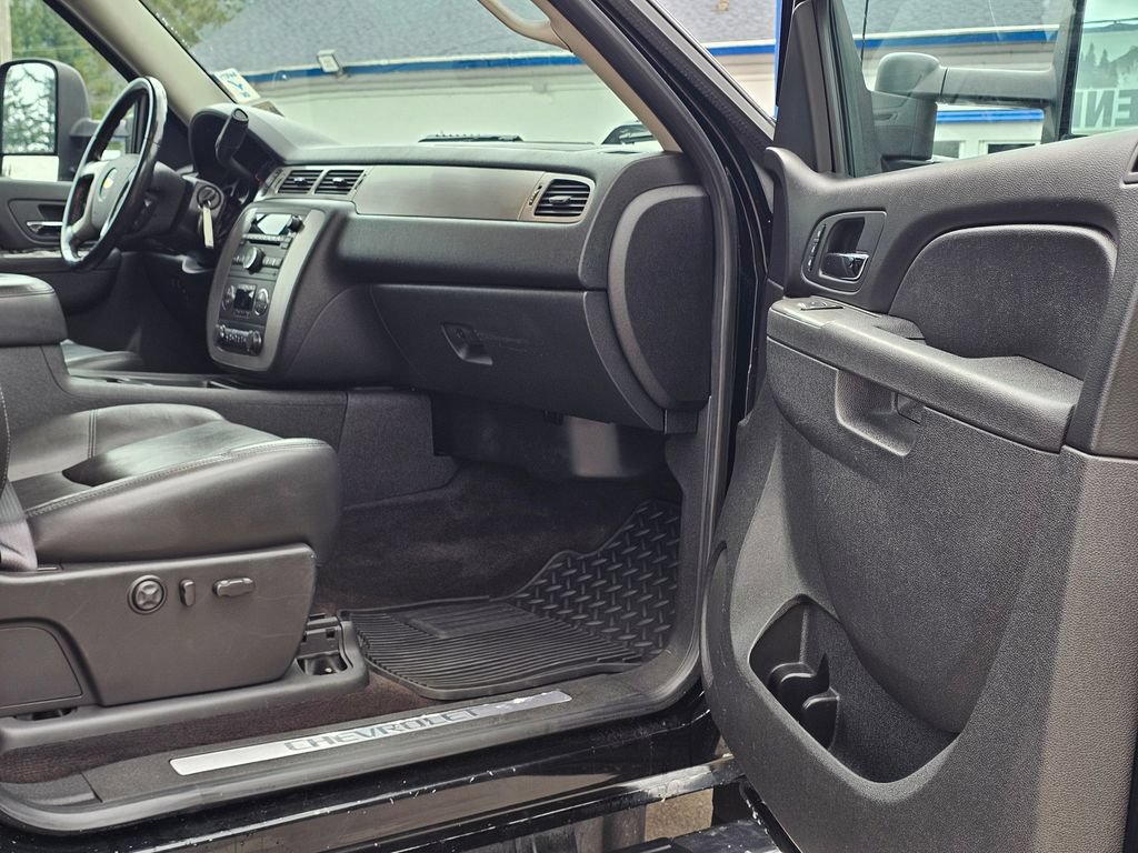 Used 2012 Chevrolet Silverado 3500 LTZ w/ LTZ Plus Package AWD/4WD image 14