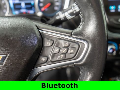 Used 2018 Chevrolet Equinox Premier image 17