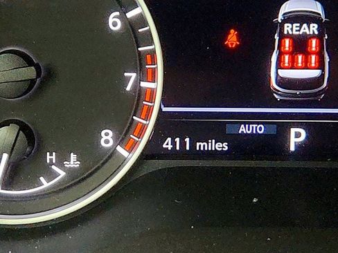 Used 2025 Nissan Pathfinder Rock Creek AWD/4WD image 15