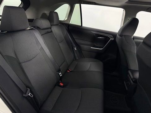 Used 2025 Toyota RAV4 XLE w/ Convenience Package FWD image 17