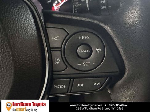 Used 2023 Toyota RAV4 XLE Premium AWD/4WD image 23