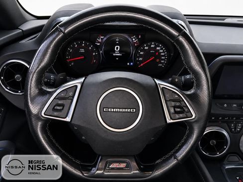 Used 2019 Chevrolet Camaro SS RWD image 8