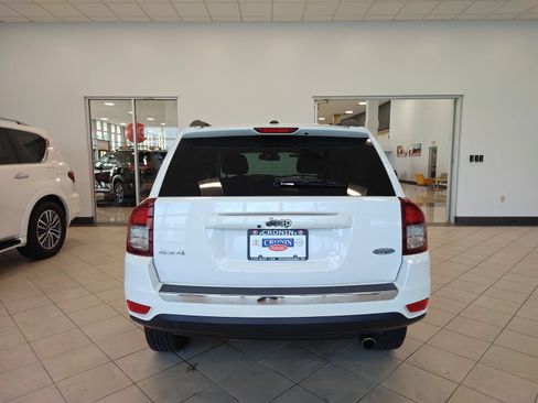 Used 2016 Jeep Compass High Altitude AWD/4WD image 4