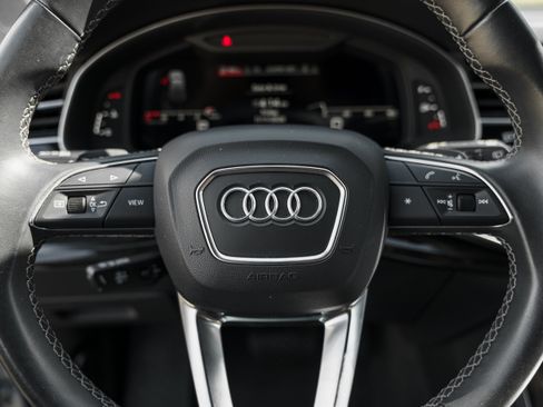 Certified 2025 Audi Q7 3.0T Premium Plus AWD/4WD image 17