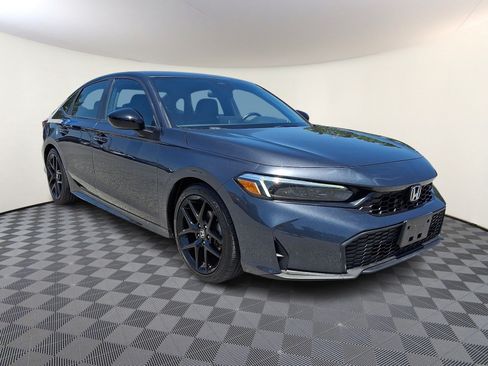 Used 2025 Honda Civic Sport image 1