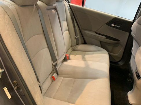 Used 2014 Honda Accord EX image 33