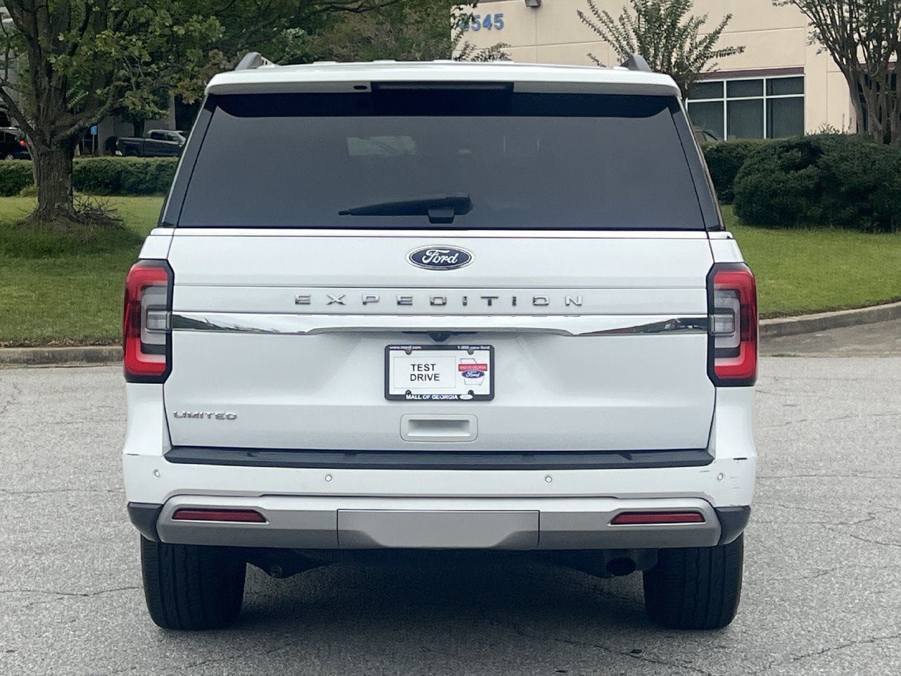 Used 2024 Ford Expedition Limited RWD image 28