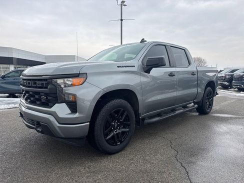 Used 2024 Chevrolet Silverado 1500 Custom w/ Turbomax Blackout Package image 2