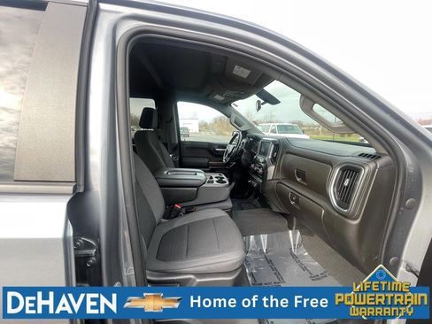 Used 2022 Chevrolet Silverado 1500 LT AWD/4WD image 25
