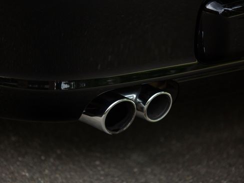 Used 2005 Porsche 911 Carrera S image 15