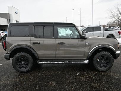 New 2025 Ford Bronco Outer Banks