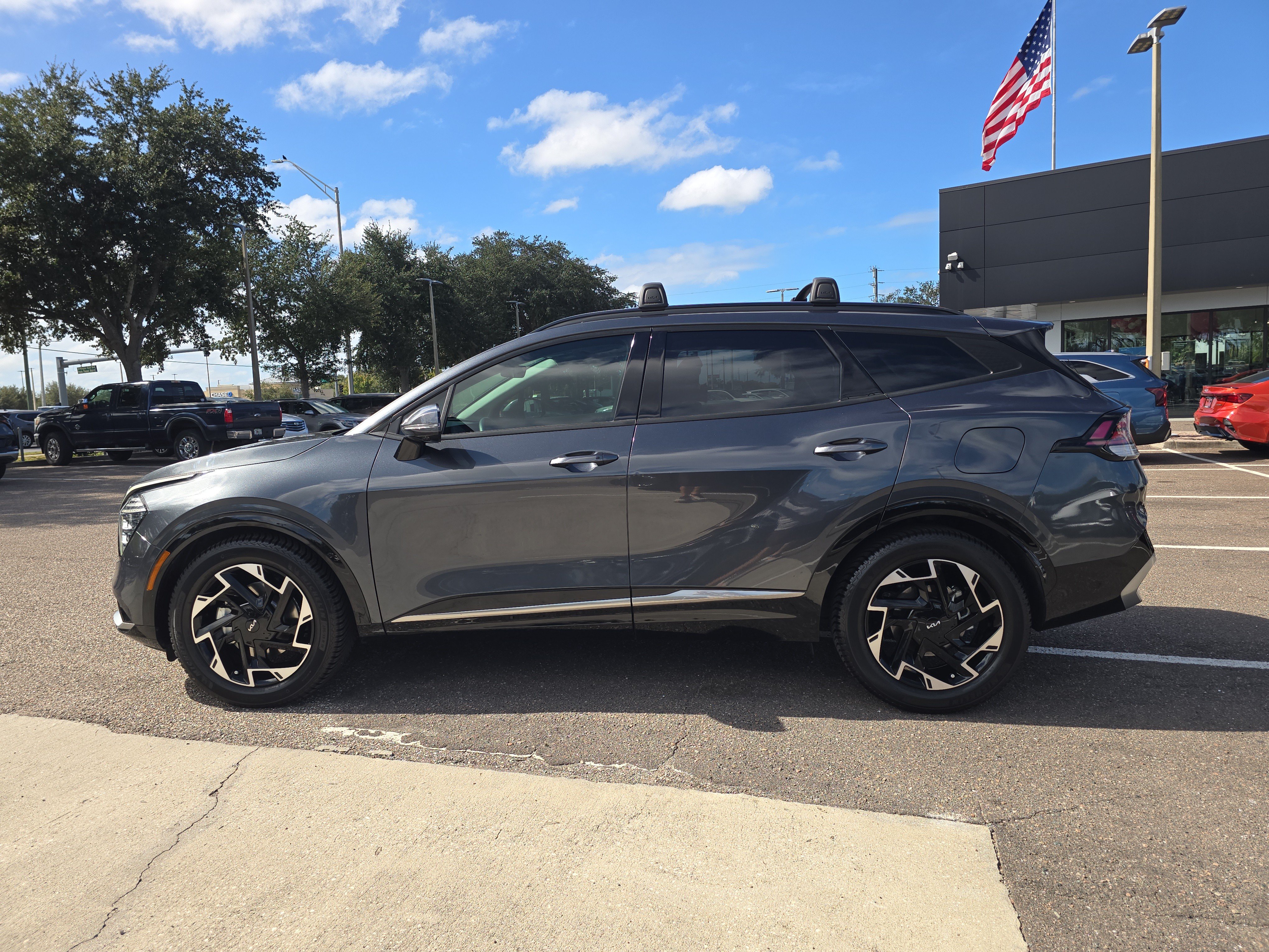 Certified 2024 Kia Sportage SX FWD image 5