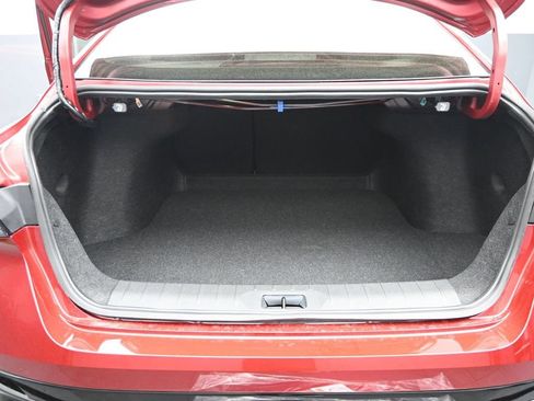 Certified 2026 Nissan Sentra SR w/ Floor Mat Package FWD image 15