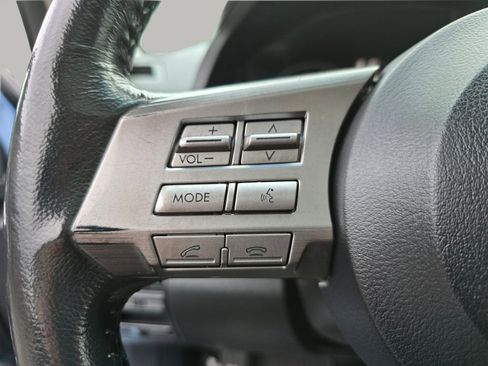Used 2010 Subaru Outback 2.5i Premium AWD/4WD image 5