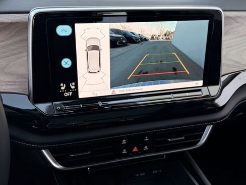 New 2026 Volkswagen Atlas SE image 15