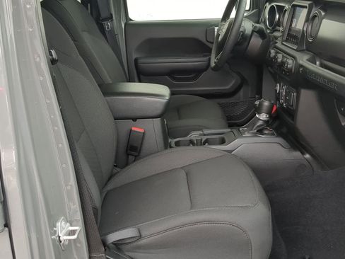 Certified 2023 Jeep Wrangler Unlimited Sport image 21