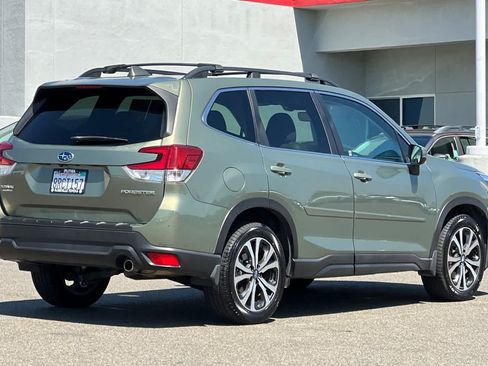 Used 2020 Subaru Forester Limited AWD/4WD image 2