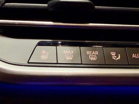 Used 2022 BMW X5 M50i w/ Executive Package image 10