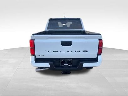 New 2025 Toyota Tacoma SR5